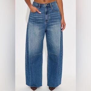 Wide Leg Barrel Jeans Medium Wash Raw Hem